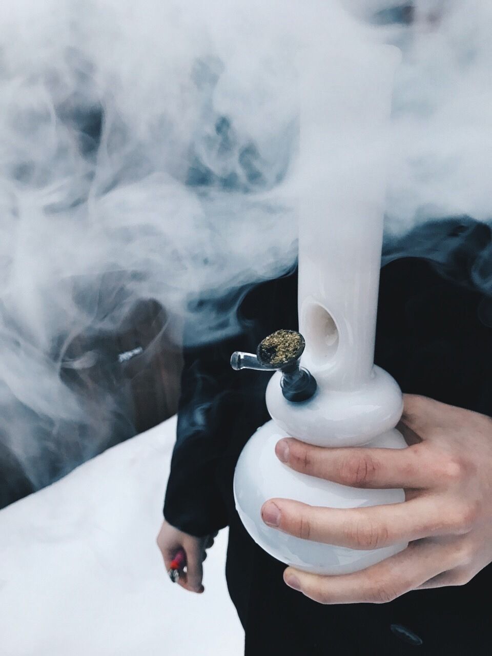 ¿Que es un bong y cuál es su origen historico?