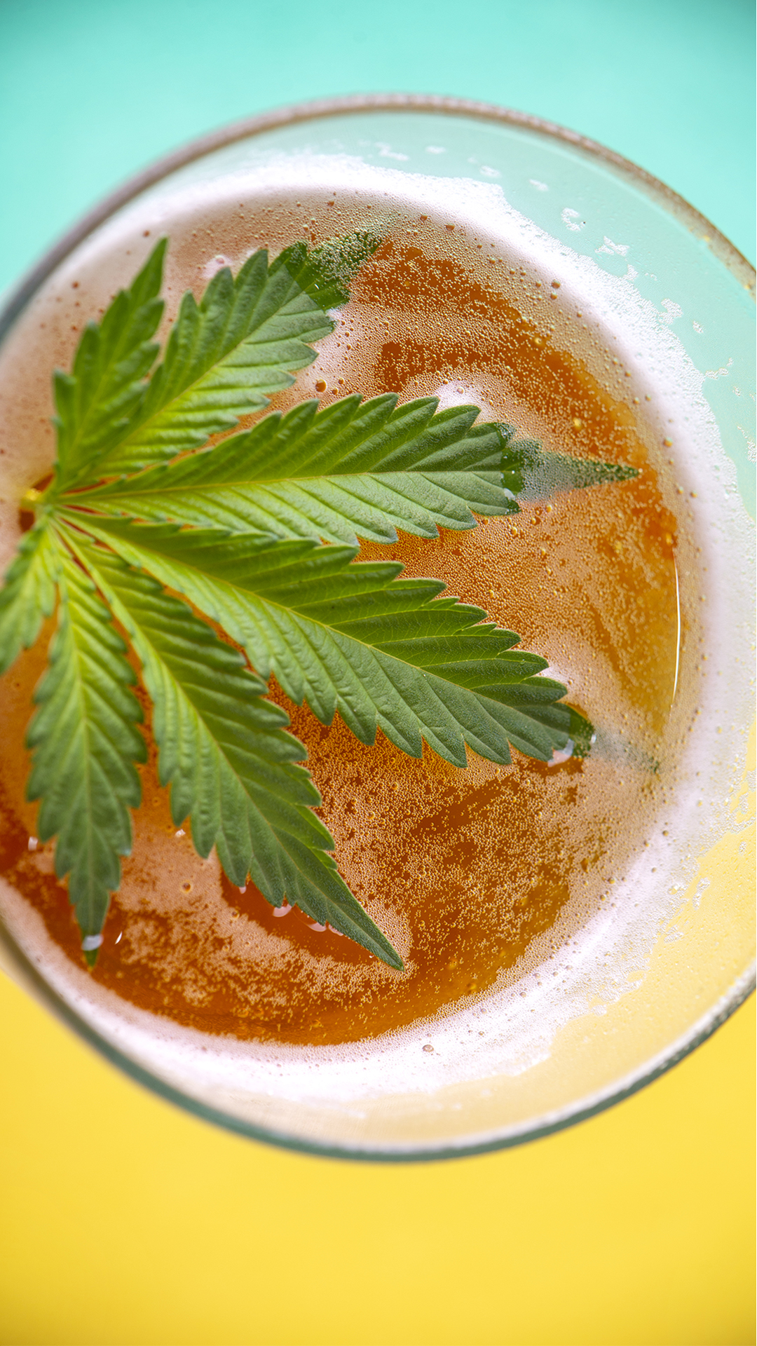 Batido de café con cannabis