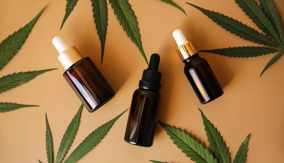 ¿Cómo ayuda el CBD en el proceso de bronceado?